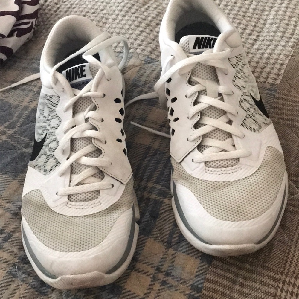 Nike’s womens size 9 barely worn